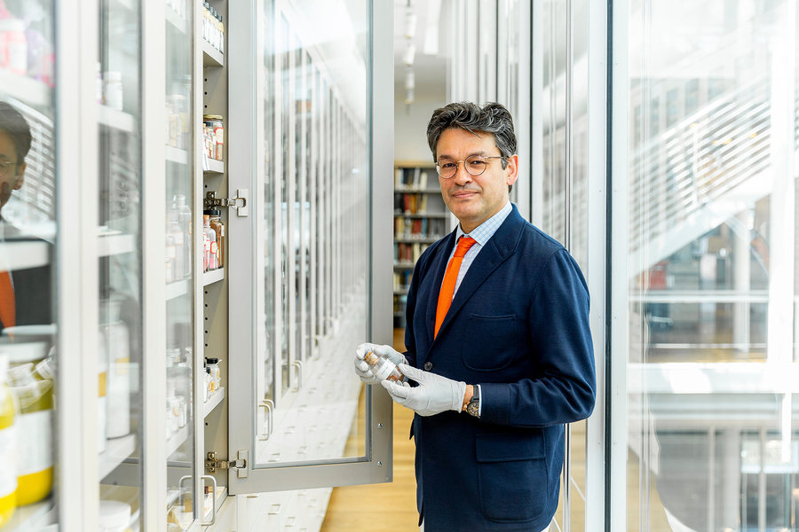 Narayan Khandekar, Harvard Museum.